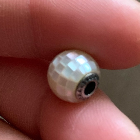 Retired Pandora ESSENCE Generosity Bead Charm Sterling Silver 925 EUC - Picture 7 of 10